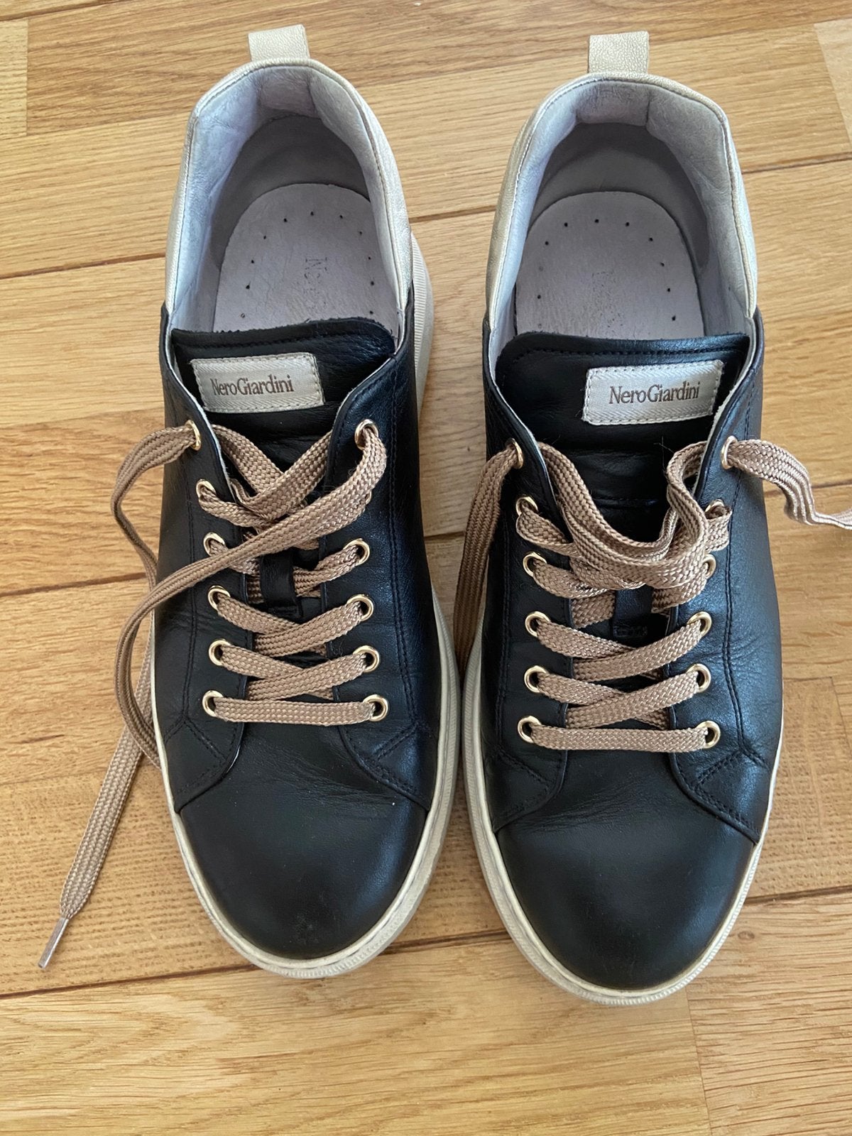 Nero Giardini schoenen maat 39, Ophalen, Zo goed als nieuw
