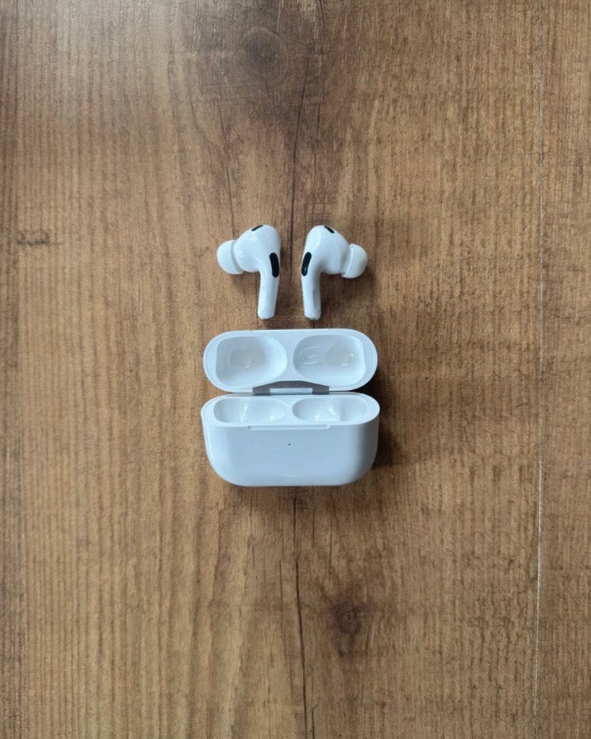 Apple Airpods closed case, Telecommunicatie, Mobiele telefoons | Oordopjes, Verzenden, Nieuw, Apple, In oorschelp (earbud)