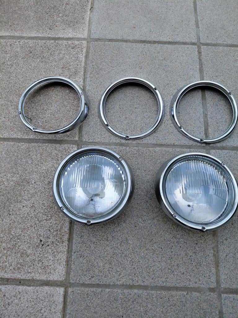 Vw kever, koplampringen metaal en 2 behuizingen., Ophalen, Volkswagen
