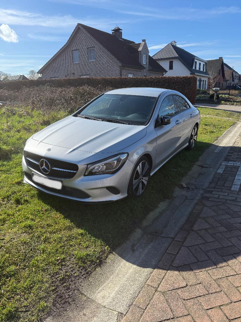 Mercedes CLA 180d te koop, in zeer goede staat, Auto's, CLA, Leder, Bedrijf, 5 deurs
