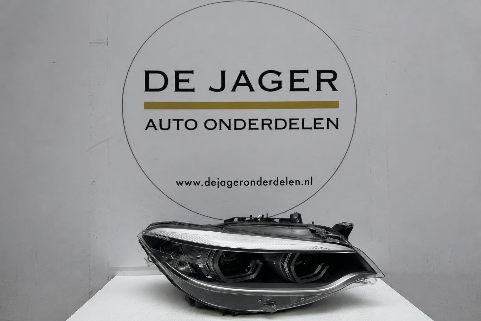 BMW 2 F22/F23 LED Adaptive koplamp rechts 7493644, Auto-onderdelen, Petuelring 130
80788  Munich, DE, Gebruikt, Info@bmw.de, BMW