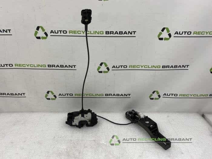 Deurslot Mechaniek 4Deurs rechts-voor van een Renault Clio, Gebruikt, -, -, Ophalen of Verzenden