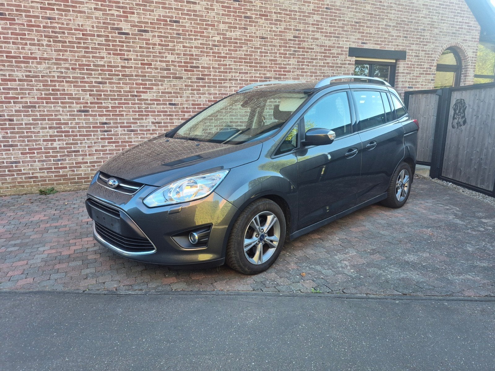 Ford Grand C-Max 125ch 2015, Argent ou Gris, Achat, Euro 6, Noir