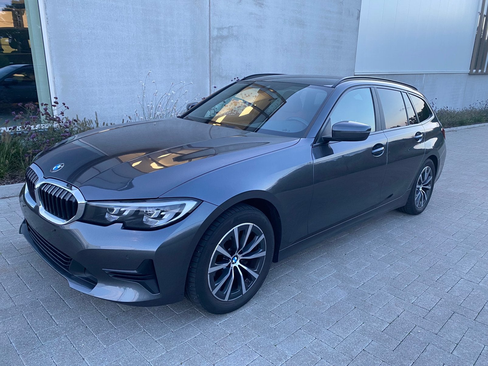 BMW 318iA TOURING - BUSINESS PACK, Cuir, Argent ou Gris, Achat, Euro 6