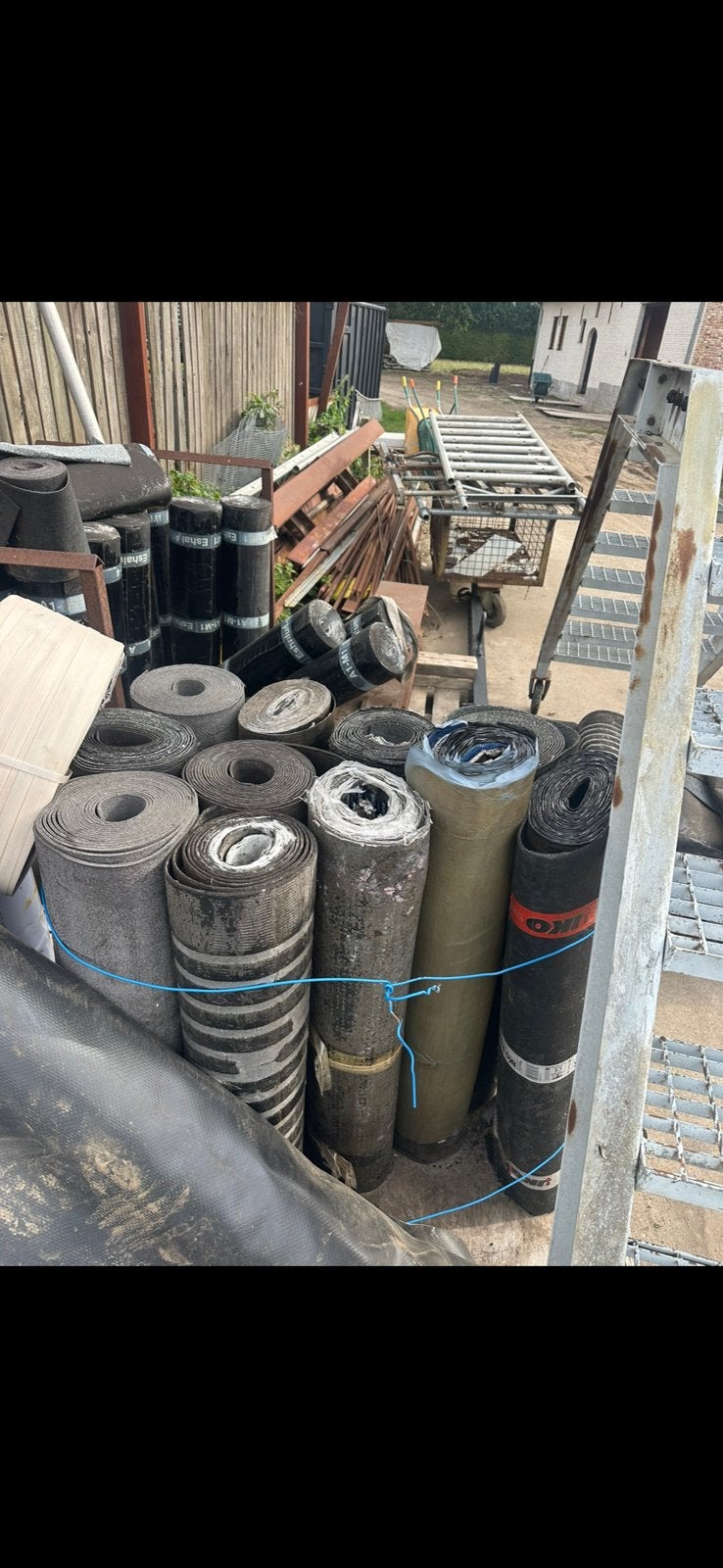 Lot rollen roofing, Doe-het-zelf en Bouw, Ophalen, Zo goed als nieuw