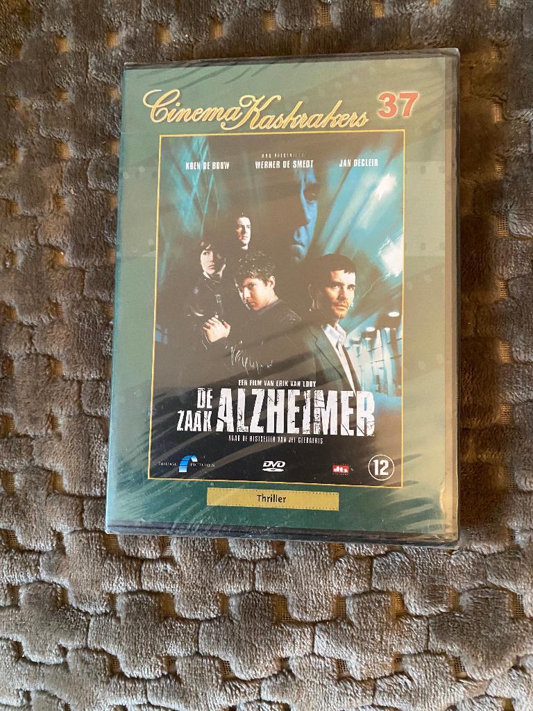 DE ZAAK ALZHEIMER Koen De Bouw, nieuw in plastic, CD & DVD, DVD | Néerlandophone, À partir de 12 ans, Enlèvement ou Envoi, Neuf, dans son emballage