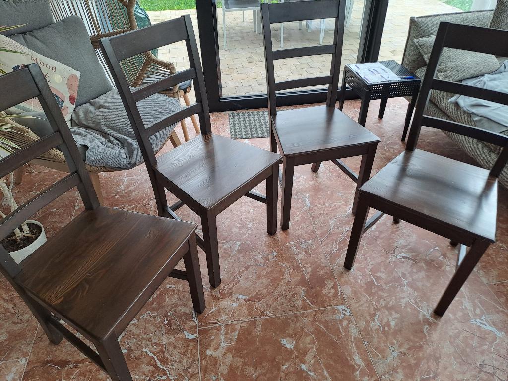 4 stoelen massief Ikea goede staat, Huis en Inrichting, Ophalen, Gebruikt, Bruin, Vier