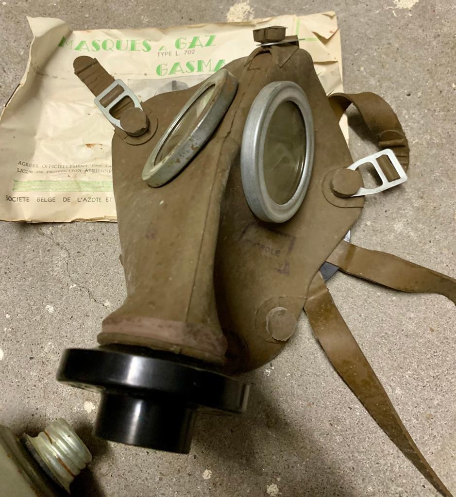 Masque a gaz type L702, Collections, Enlèvement
