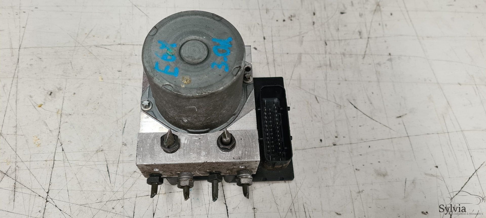 ABS Pomp BMW 5 / 6 serie E60 E61 E63 E64 6775730 / 6775732, Gebruikt, -, -, Ophalen of Verzenden