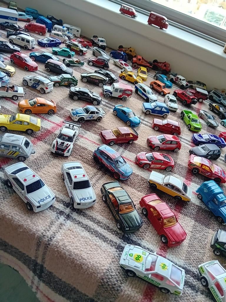 EX VITRINE. PRIX DE 2,49€ À 14,99€/ PIÈCE OU ,TOUT POUR 549€, Enlèvement ou Envoi, Comme neuf