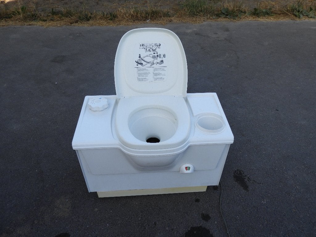 Telfort C2 cassettetoilet, en gratis spigelkast, Particulier