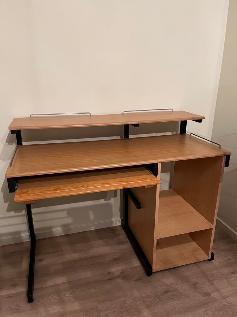 Bureau met uitschuifbare plank, Ophalen, Zo goed als nieuw