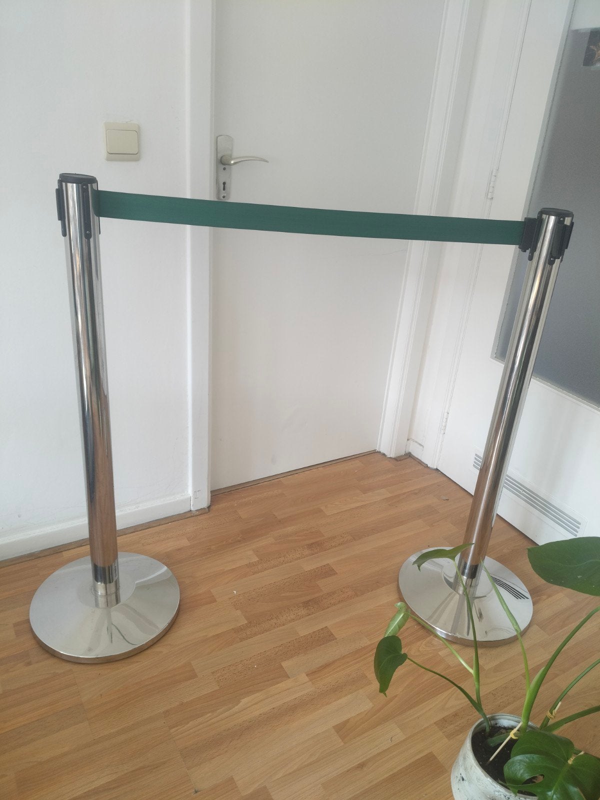 afzetpaal zilver / groen lint, Ophalen, Zo goed als nieuw