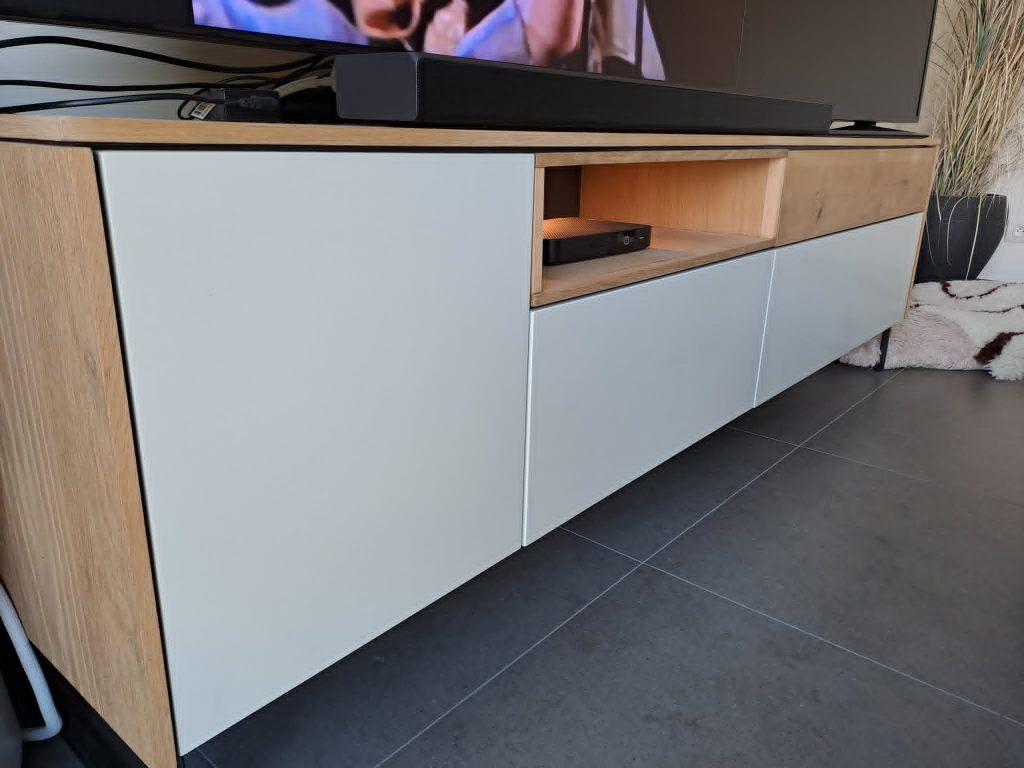 Lowboard (Tv-meubel) - XOOON Darwin, Ophalen, 100 tot 150 cm, Modern, Scandinavisch, Minimalistisch, Eikenhout