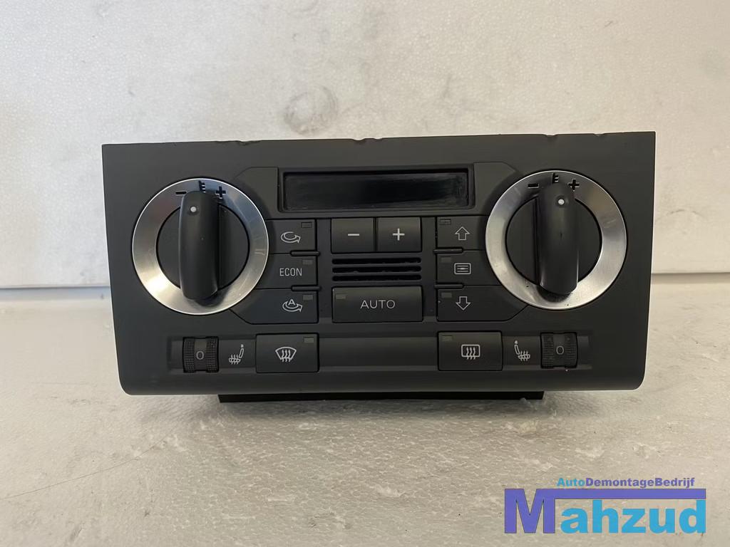 AUDI A3 8P Climate controle bedieningspaneel 8P0820043N 03-1, AUDI AG, Auto-Union-Strasse 1
85045  Ingolstadt, DE, Audi, Utilisé