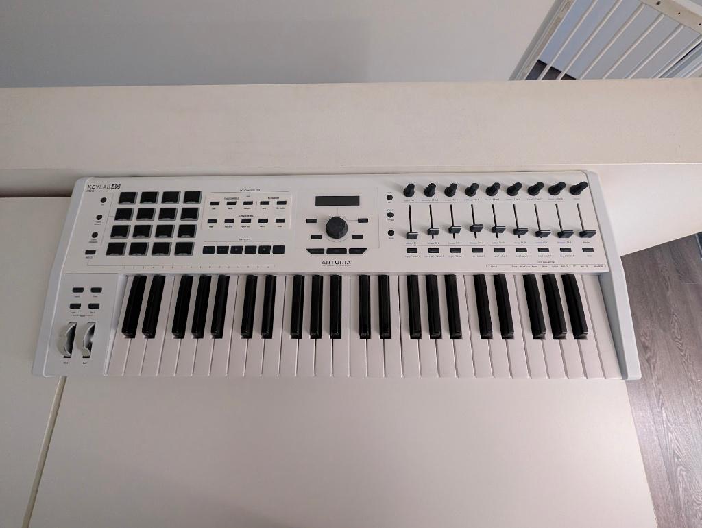 Arturia Keylab 49 MKII, Enlèvement, Comme neuf