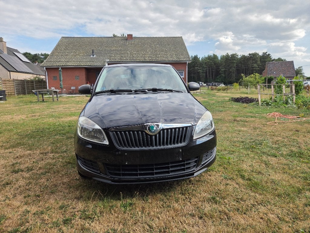 SKODA FABIA 2011 benzine  autos  is gekurd, Euro 5, 1199 cc, Zwart, Bedrijf