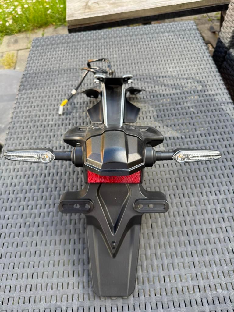 Mt07 Support de plaque avec clignotants, Motos, Pièces | Yamaha, Enlèvement