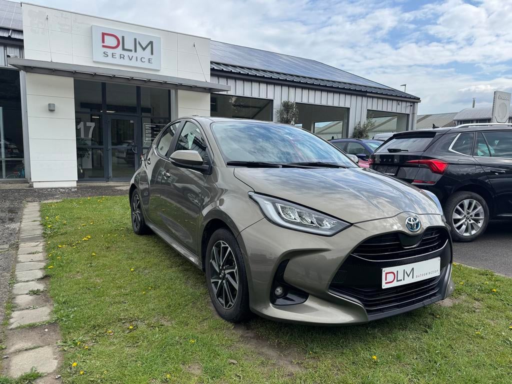 Toyota Yaris Iconic 1.5 hybride état neuf 28.000 km 11/23, Autos, Argent ou Gris, Euro 6, Entreprise, Garantie prolongée
