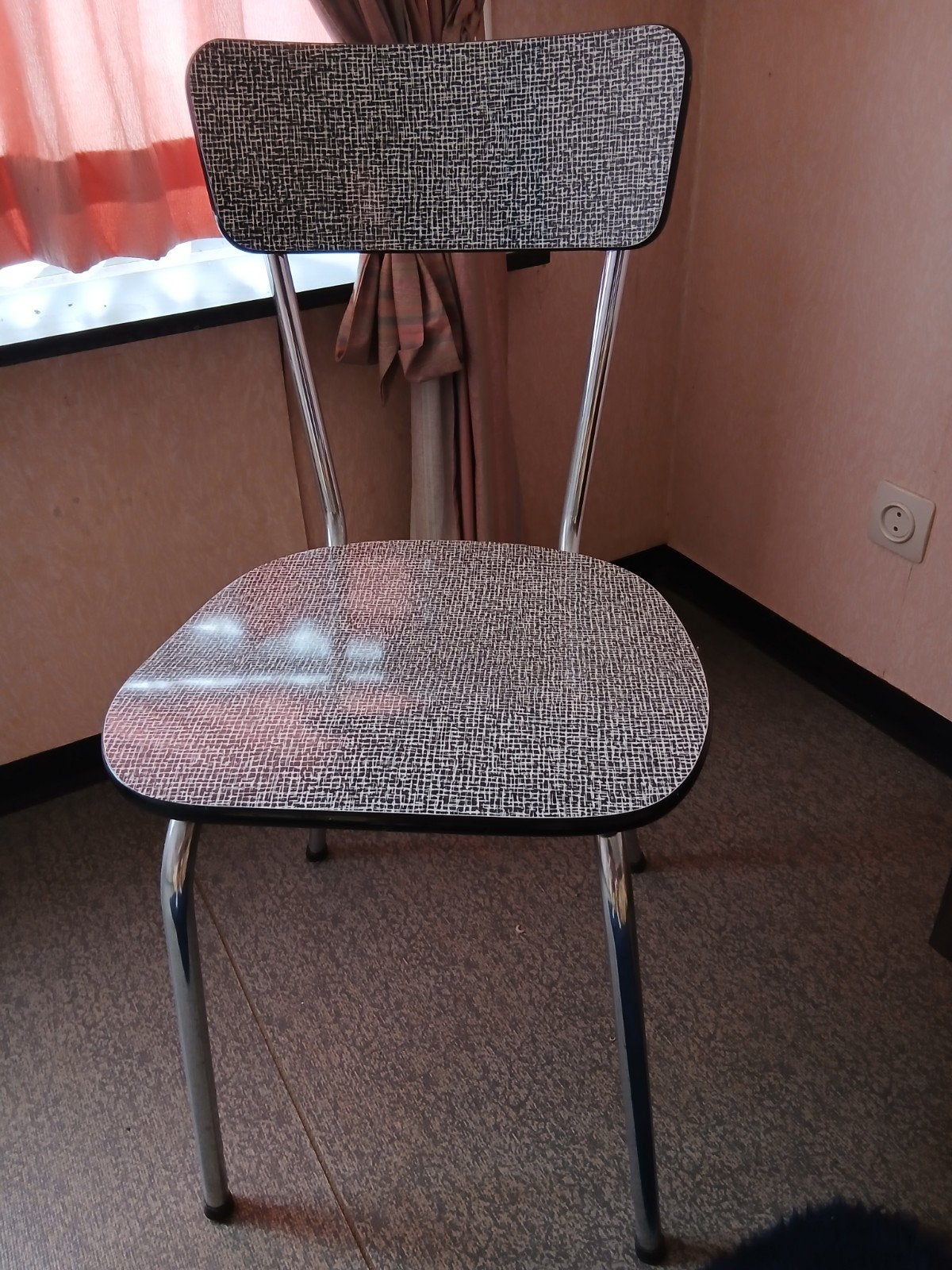 vintage stoel, Huis en Inrichting, Stoelen, Ophalen, Gebruikt, Grijs