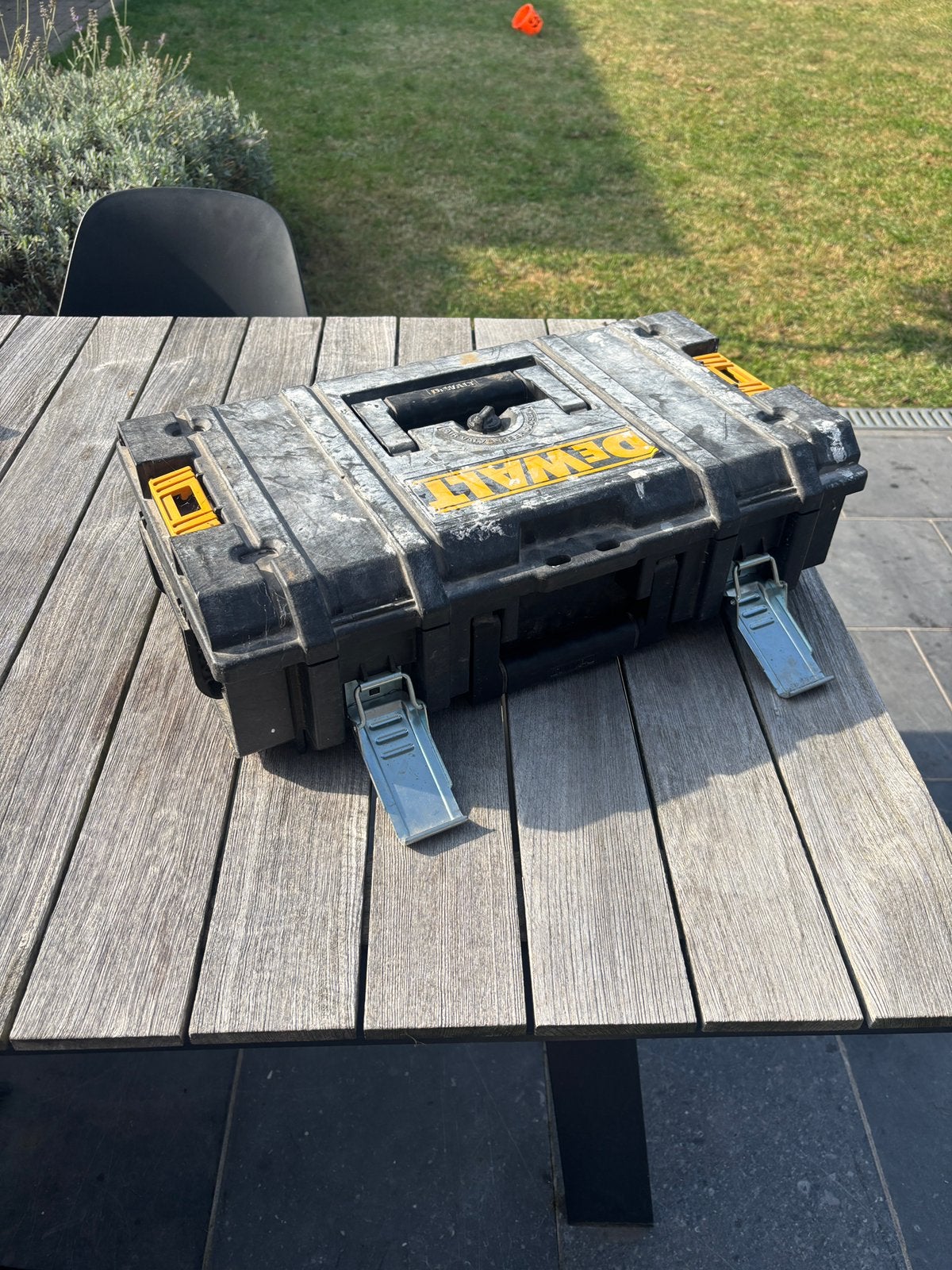 2x DeWalt ToughSystem 1.0 DS150 koffers + originele inlay, Doe-het-zelf en Bouw, Ophalen, Gebruikt