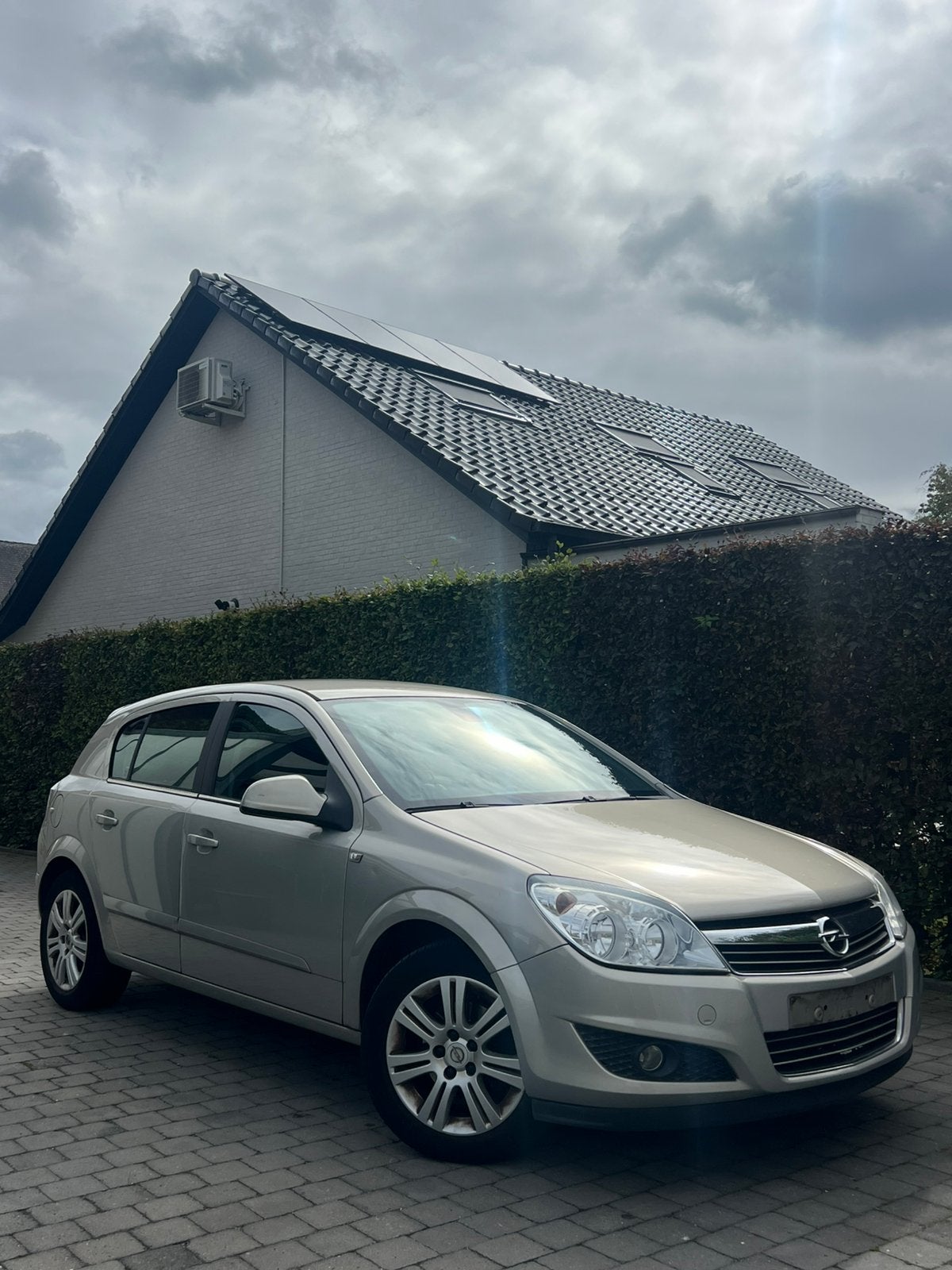Opel Astra 1.6i 2009 | Capteurs Dig AC Siêge chauff Bel état, Autos, Cuir, Argent ou Gris, Achat, Boîte manuelle