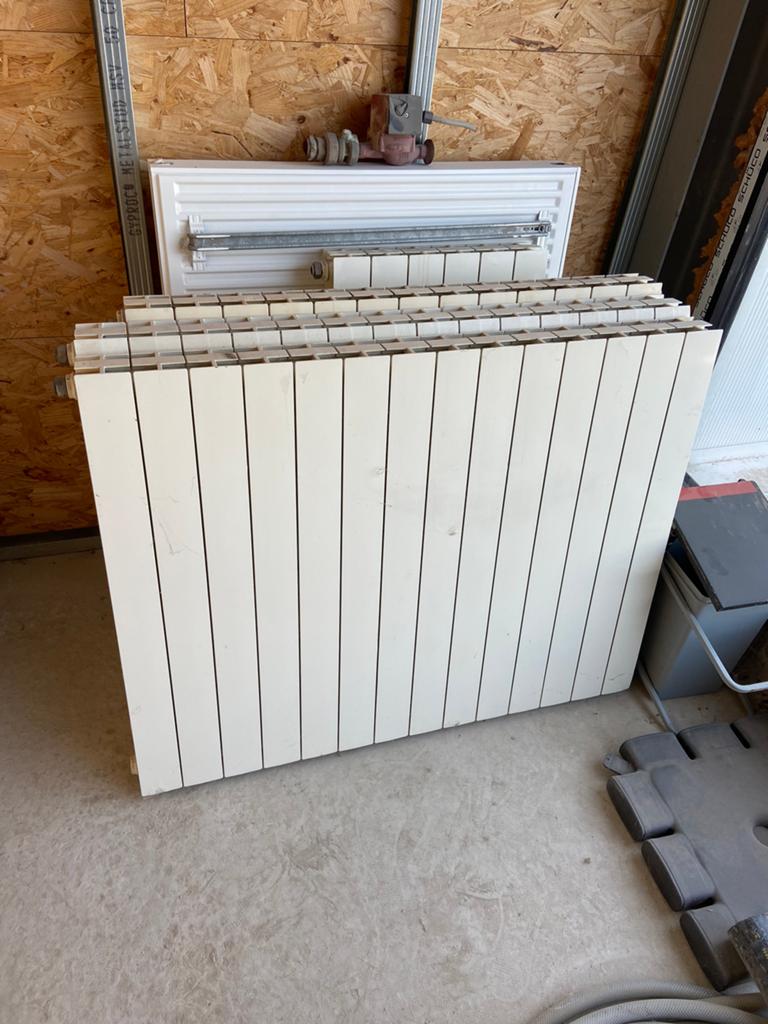 Radiatoren aluminium, Ophalen, Zo goed als nieuw, Radiator