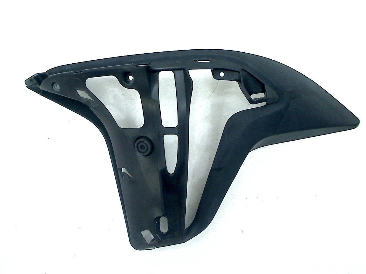 CARENAGE GAUCHE Ducati (48016882a), Dhr. S. di Majo, Utilisé, Info@cama-motorparts.nl, P.J. Troelstraweg 8 8
3144 CX  MAASSLUIS, NL