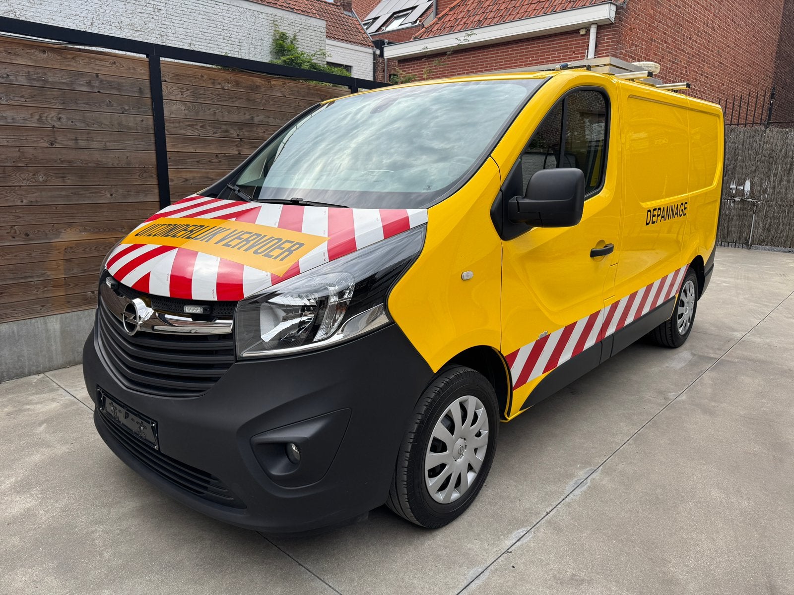 Opel vivaro 35000 km ! 1.6 CDTI Sportive 120pk  L1H1, Auto's, Bestelwagens en Lichte vracht, Bedrijf, Achteruitrijcamera, Airbags