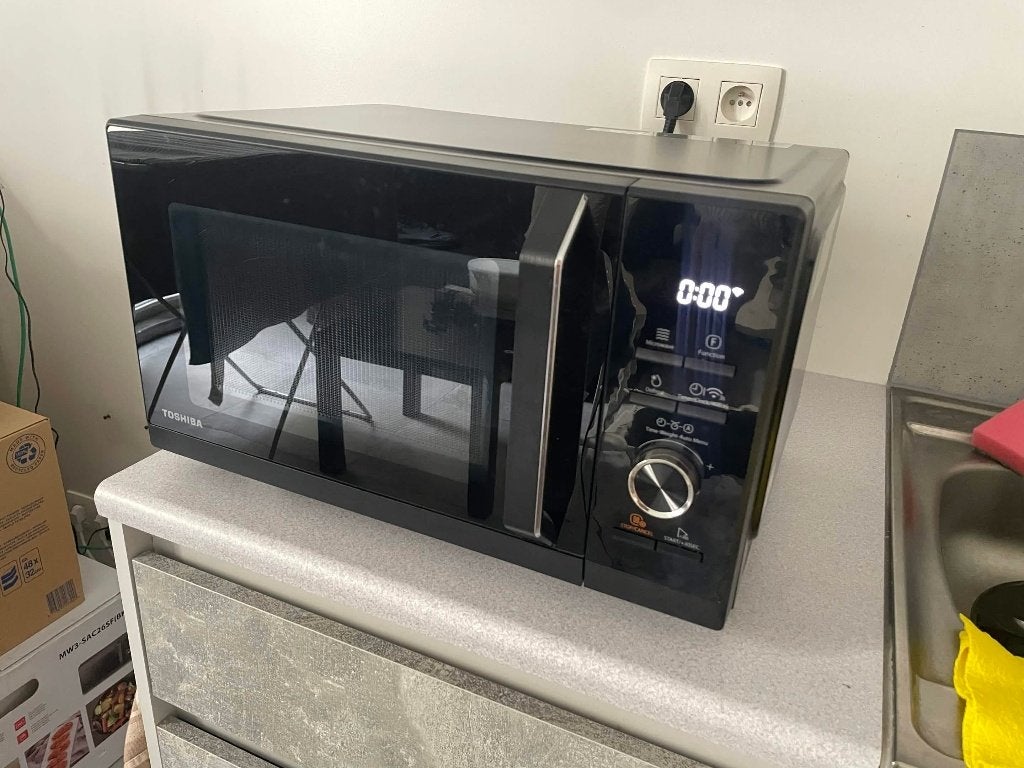 Toshiba Combi Oven - Microgolfoven, Elektronische apparatuur, Microgolfovens, Ophalen, Zo goed als nieuw, Draaiplateau, Combi-microgolfoven