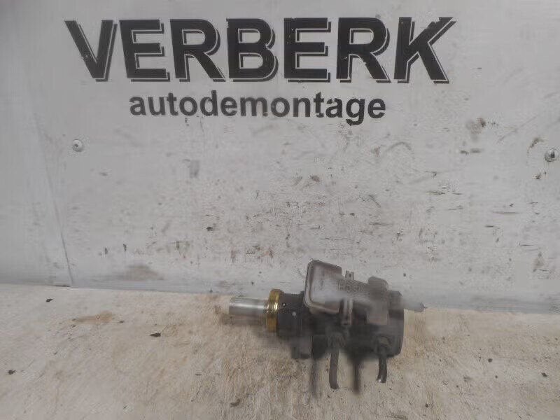 HOOFDREMCILINDER Ford Focus 1 Wagon (metabs), Robert Bosch AG, Enlèvement ou Envoi, Robert-Bosch-Allee 1 74232 Abstatt, DE, Engineering@bosch.com