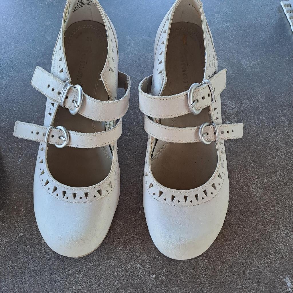 licht grijze schoenen van Tamaris, maat 39, Kleding | Dames, Schoenen, Tamaris, Schoenen met lage hakken, Ophalen of Verzenden