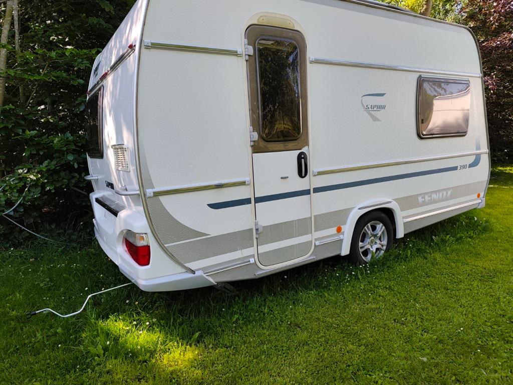 Caravane Fendt Saphir 390 en 2010., Caravanes & Camping, Jusqu'à 4, Jusqu'à 4 m, Particulier, Fendt