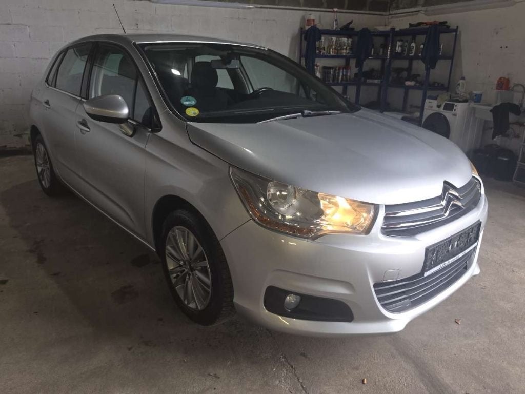 Dacia sandero prête à immatriculer GARANTIE, Auto's, Bedrijf, Sandero, Te koop, https://public.car-pass.be/vhr/cda4e628-a62f-47e7-8408-0d7970769401