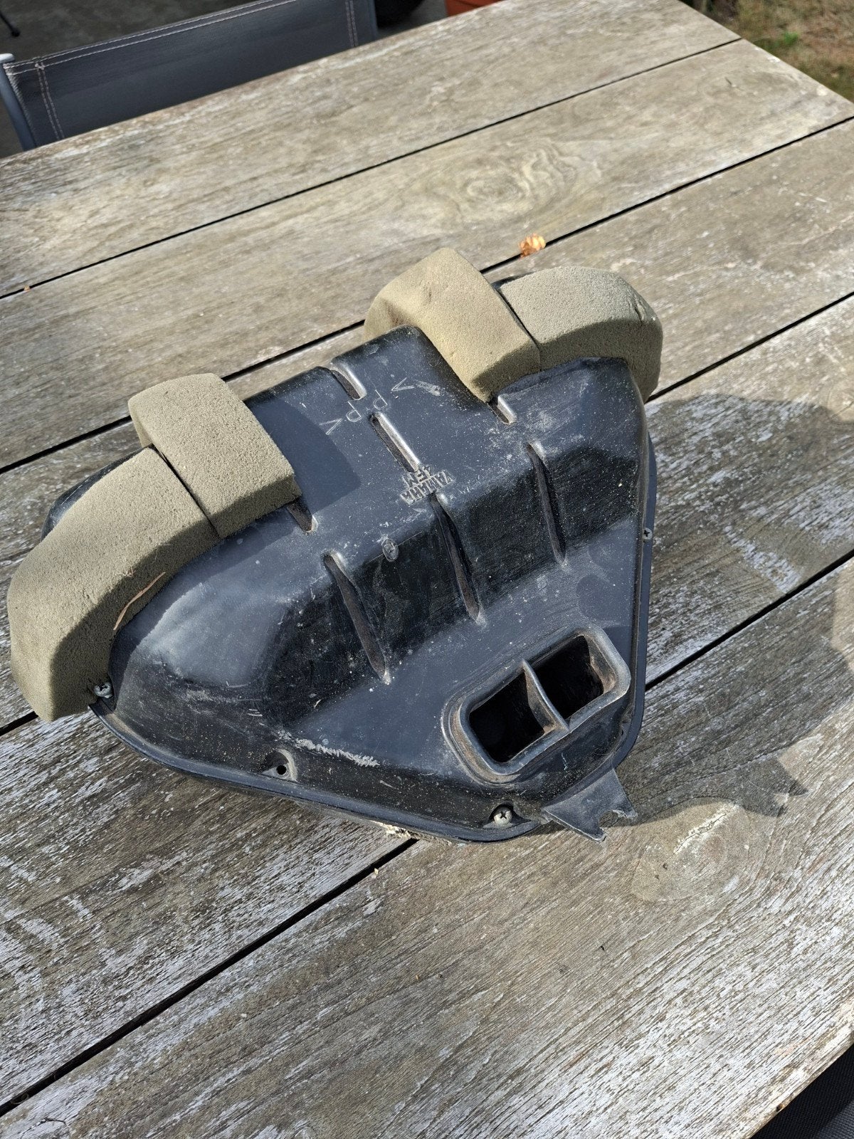 Airbox YZF750r, Ophalen
