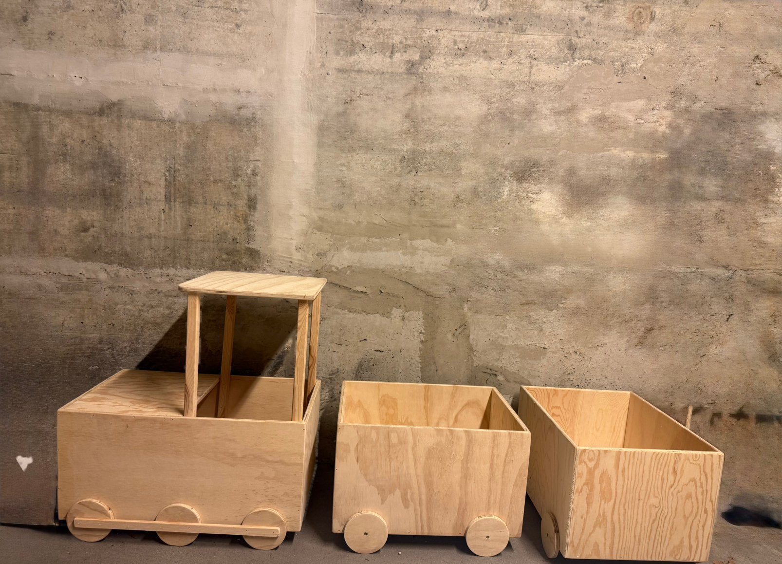 Houten trein, Overige merken, Nieuw, Opbergmeubel, Handgemaakt