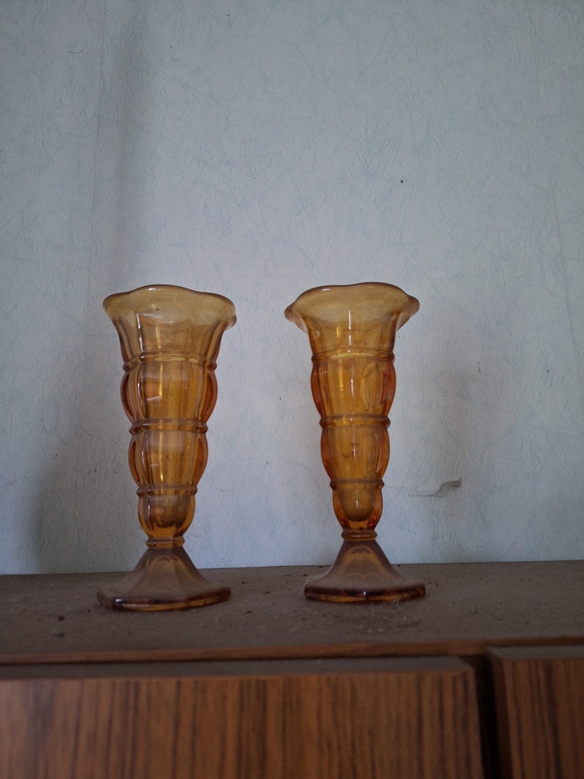 2 art deco vaasjes, Enlèvement