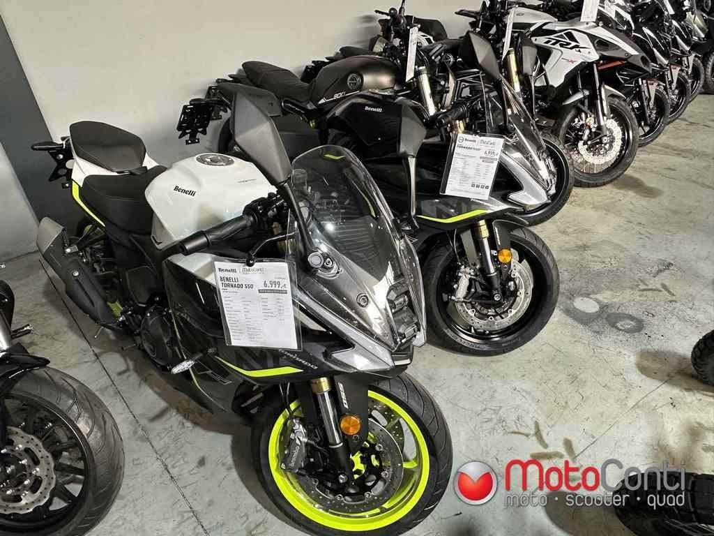 Benelli Tornado 550 [StockDeal], Bedrijf, Handgeschakeld, 550 cc, 2 cilinders