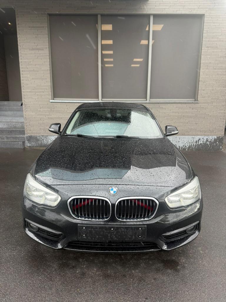 BMW 118i 2018 | Sportif et confortable, Autos, BMW, 100 kW, Achat, Entreprise, Noir