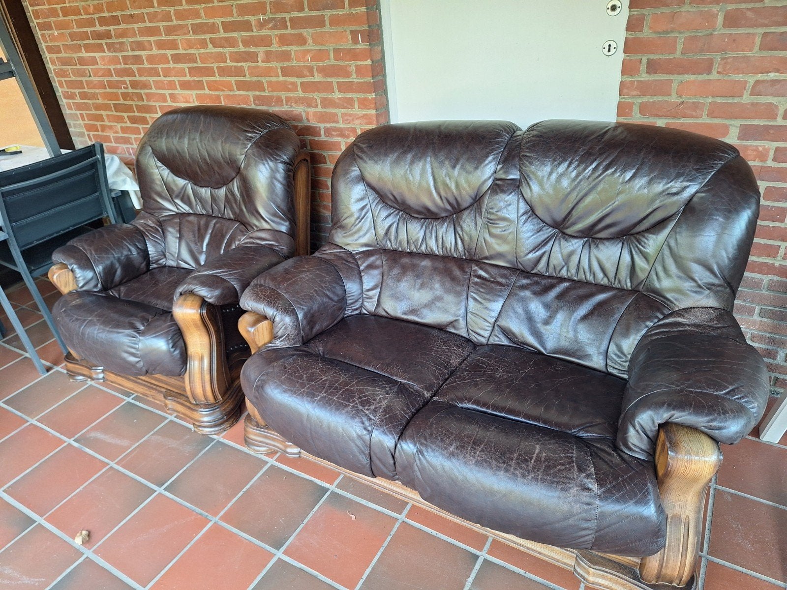 2 zetels en 2 salontafels, Ophalen