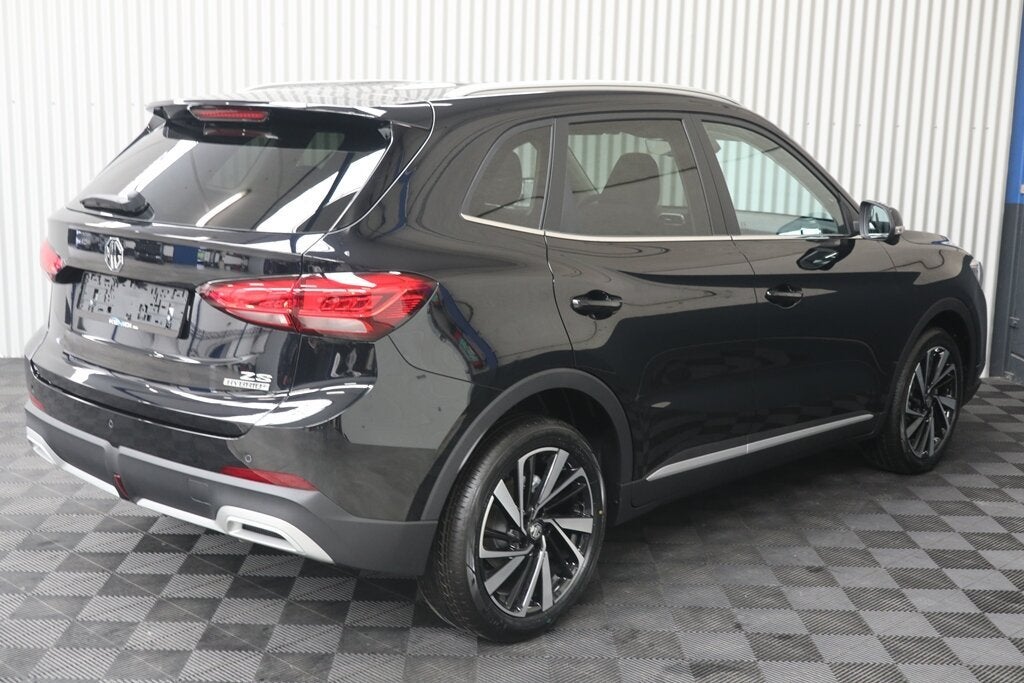 MG ZS ZS 1.5 HEV Hybride+ Luxury Panoramisch schuifdak Lede, Auto's, 197 pk, Zwart, 5 zetels, 5 deurs
