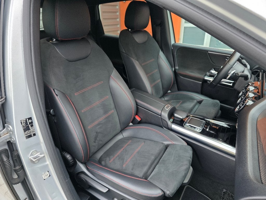 Mercedes-Benz B-klasse - Automaat - AMG-Line, Auto's, Mercedes-Benz, Dealer onderhouden, 4 cilinders, https://public.car-pass.be/vhr/75eb2104-66db-4677-bb95-129b1fa3a33a