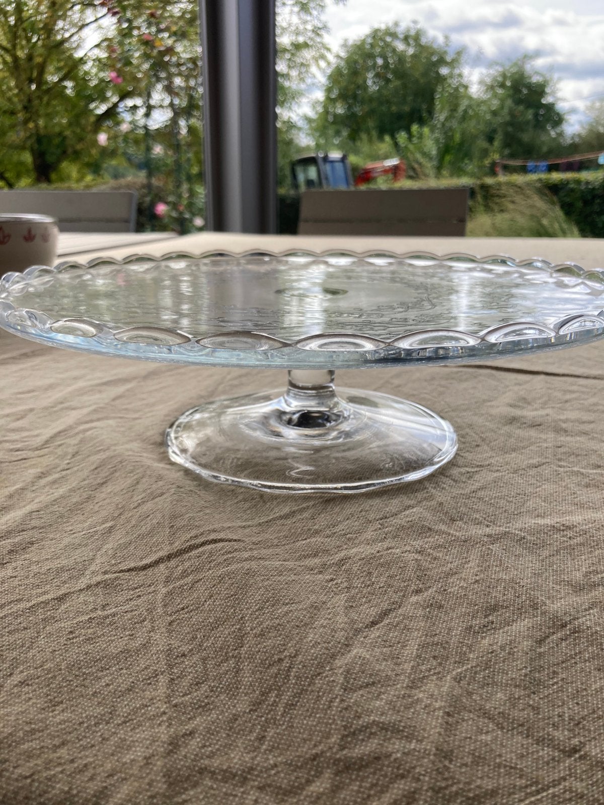 Plat à tartes sur pied en verre, Enlèvement, Utilisé, Verre
