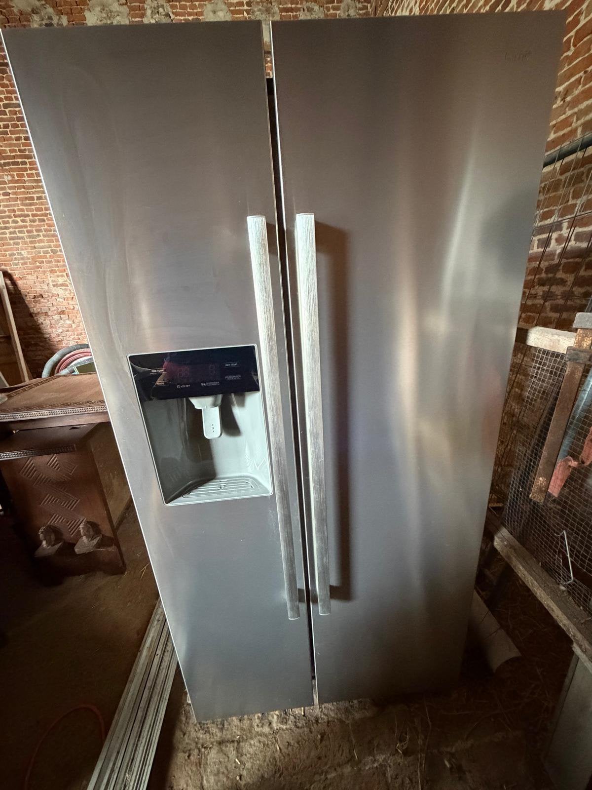 Frigo américain, Enlèvement, Comme neuf, Avec compartiment congélateur