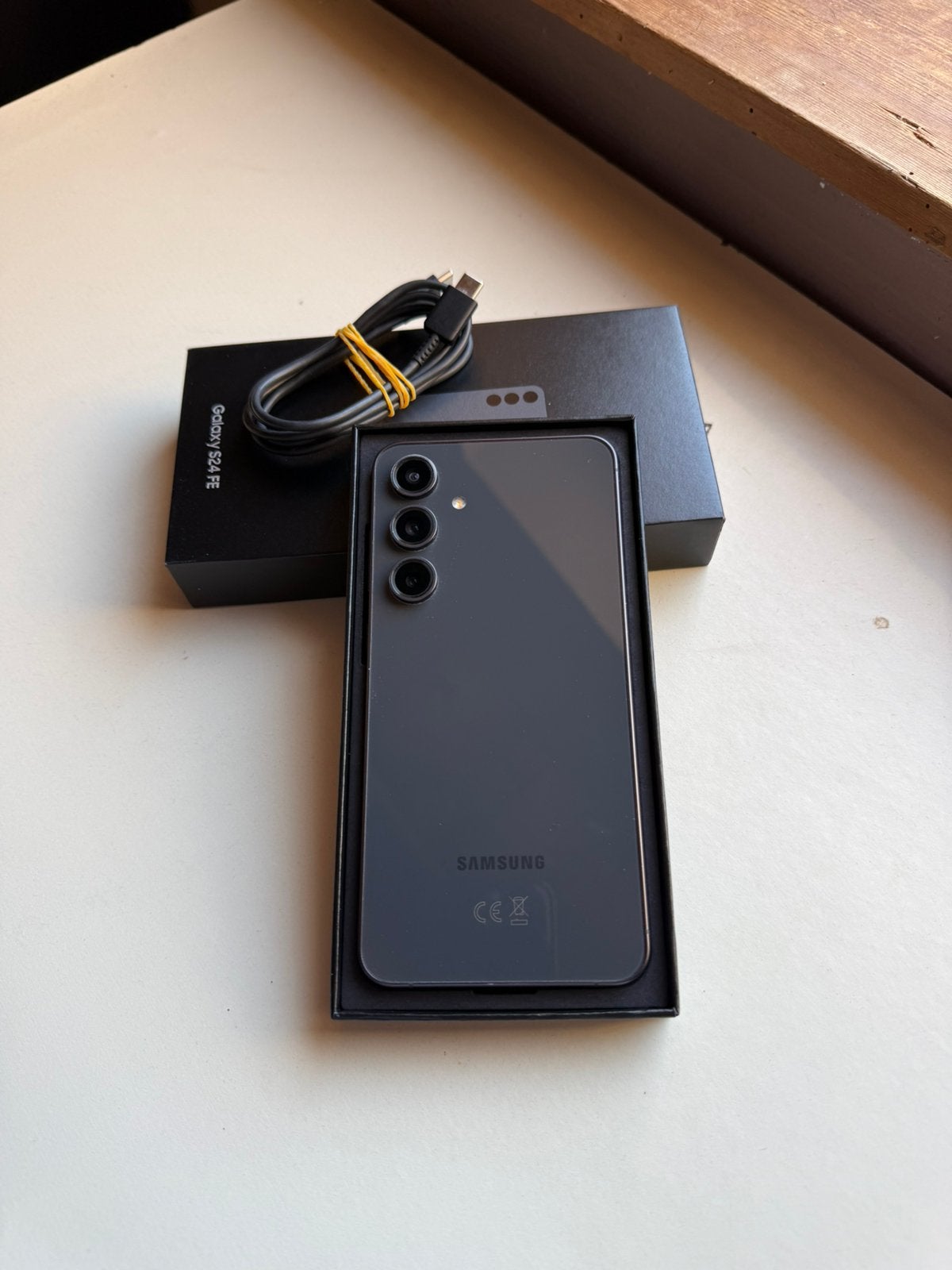 Samsung S24 FE 128gb, Ophalen, Zo goed als nieuw