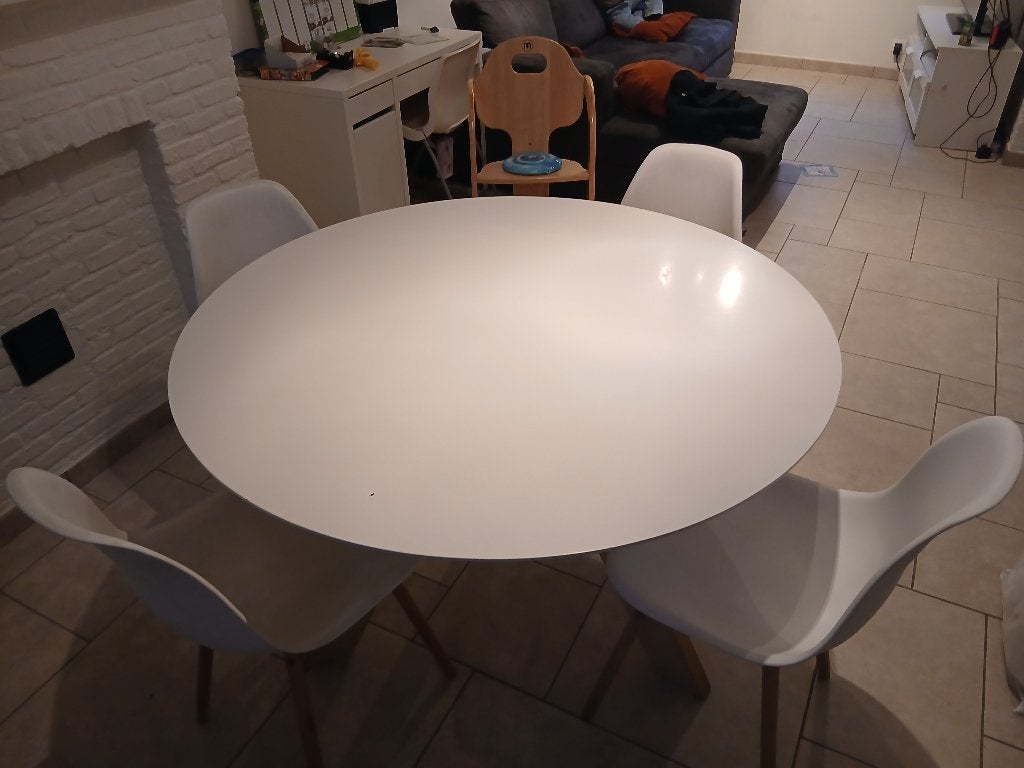 Witte ronde tafel Ygo + 4 stoelen, Ophalen, Gebruikt, Rond, Vier personen