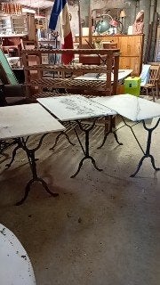 lot 4 tafels gietijzer/marmer, Ophalen