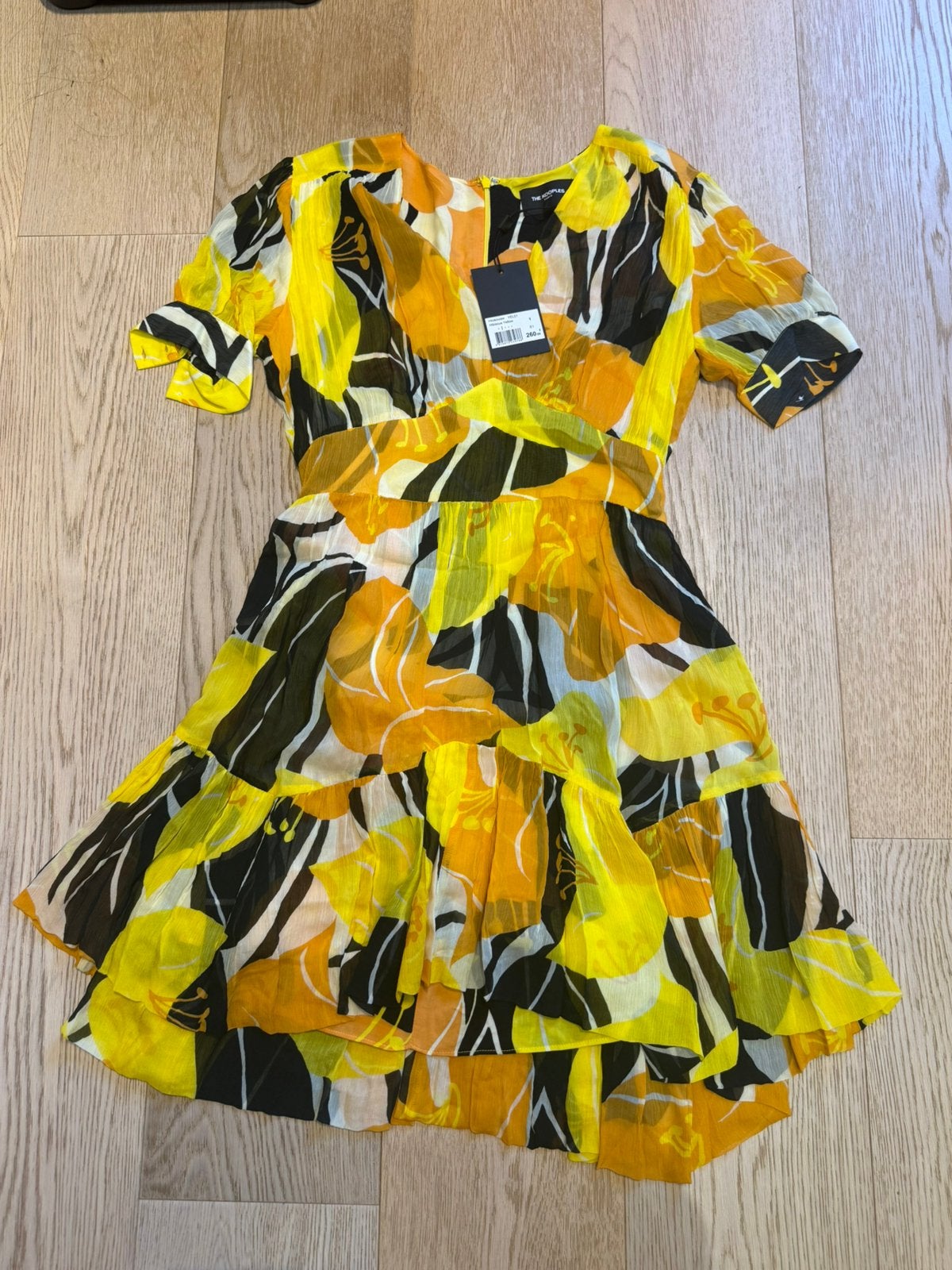 Neuve valeur 260€ robe the kooples T36, Enlèvement ou Envoi, Comme neuf, Jaune