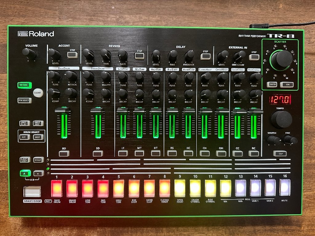 Roland TR-8 Rythm Performer Drummachine, Enlèvement, Comme neuf, Roland