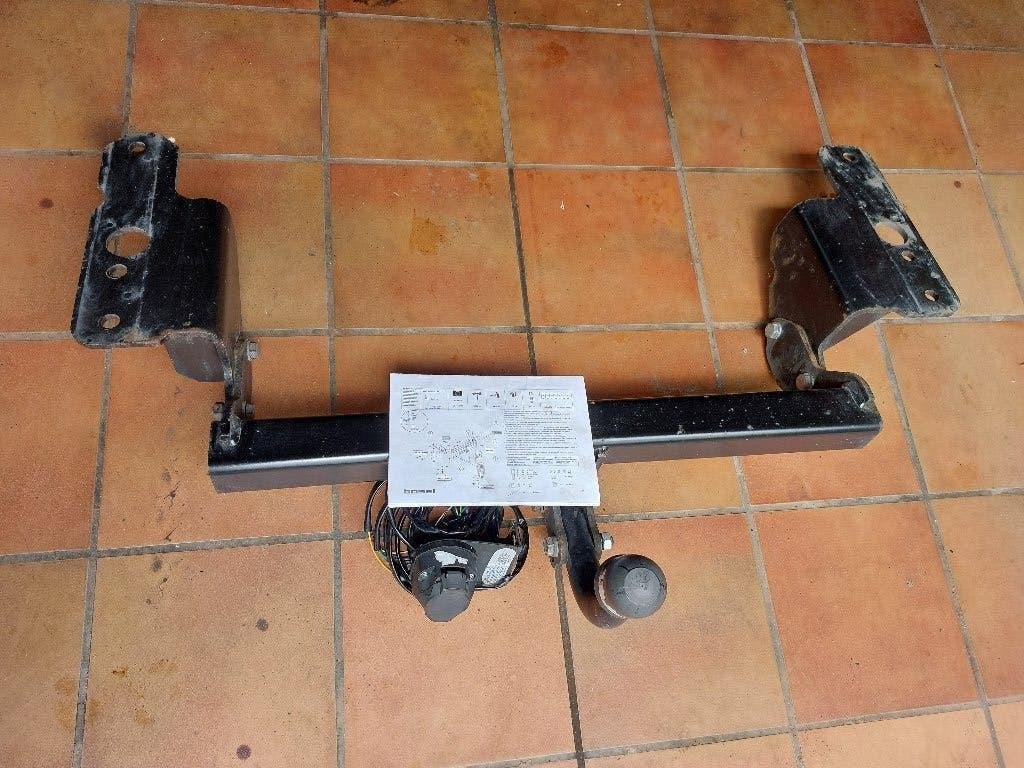 Attelage de remorque Toyota Sedan T27, Enlèvement, Arrière, Toyota